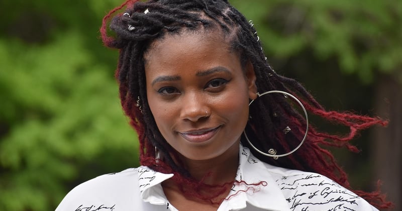 Accessoires et bijoux pour musiciennes : le style qui fait vibrer vos concerts